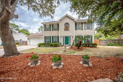 4704 Riley Rd, Ocean Springs, MS, 39564-5931 | Card Image
