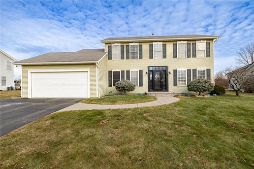 5216 Park Meadow Ln, Canandaigua, NY, 14424-8240 | Card Image