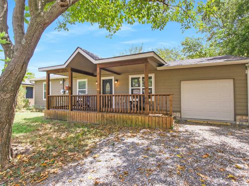 425 W Marshall St, Van Alstyne, TX, 75495-3018 | Card Image