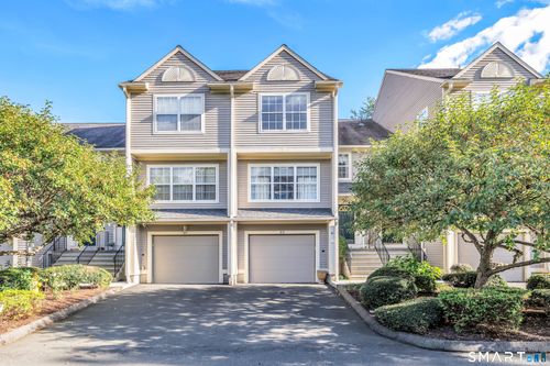 213-213 Algonquin Trl, Trumbull, CT, 06611-4579 | Card Image