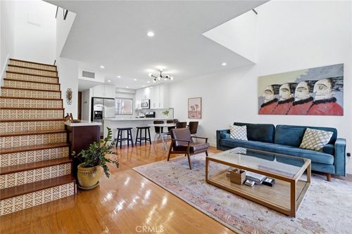25-10926 Bluffside Dr, Studio City, CA, 91604-3347 | Card Image