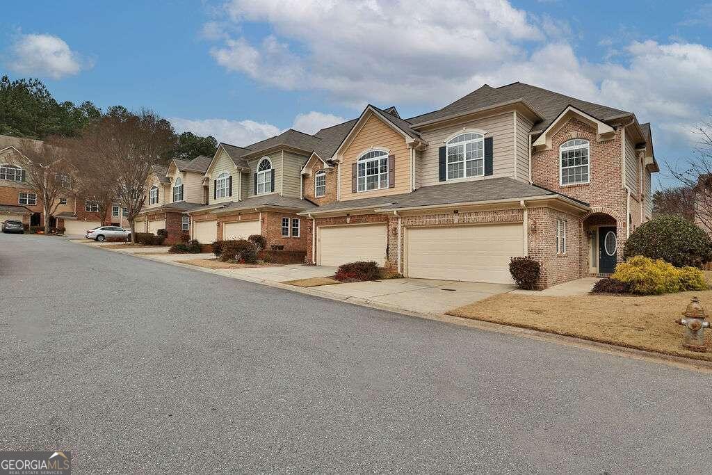 2 206 Glen Ivy, For Sale in Marietta Zoocasa