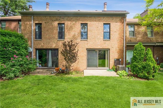 APT-9C - 323 Gill Ln, Townhouse with 2 bedrooms, 2 bathrooms and null parking in Iselin NJ | Image 22