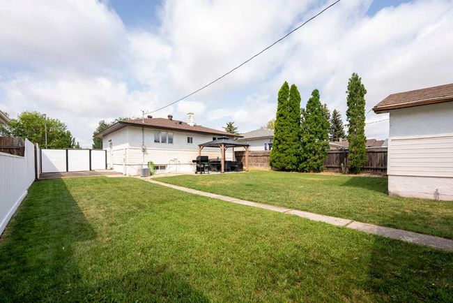 1209 18 St N, House detached with 3 bedrooms, 2 bathrooms and 6 parking in Lethbridge AB | Image 31