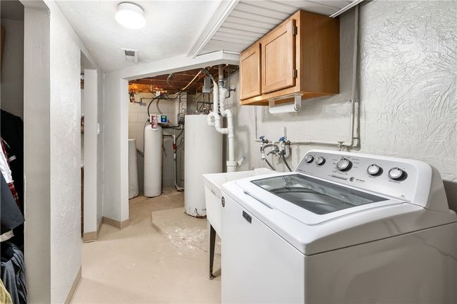 1419 Branchton Rd, House other with 2 bedrooms, 2 bathrooms and 1 parking in Hilliards PA | Image 26