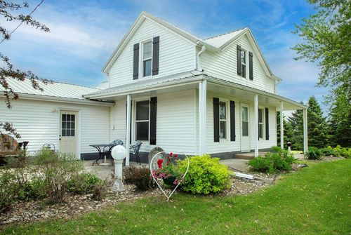 2415 110th St, Fredericksburg, IA, 50630-9007 | Card Image