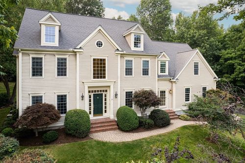21 Hearthstone Rd, Hopkinton, MA, 01748-1940 | Card Image