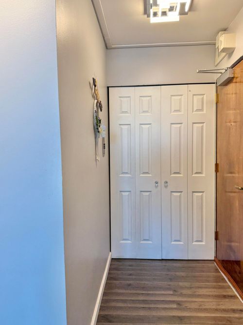 apt-18c-555 E William St, Ann Arbor, MI, 48104-2427 | Card Image