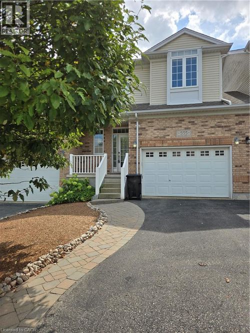 555 Grasslands Crt, Waterloo, ON, N2V2R5 | Card Image