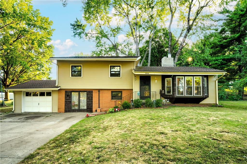 Ellison Way, Independence, MO 64055