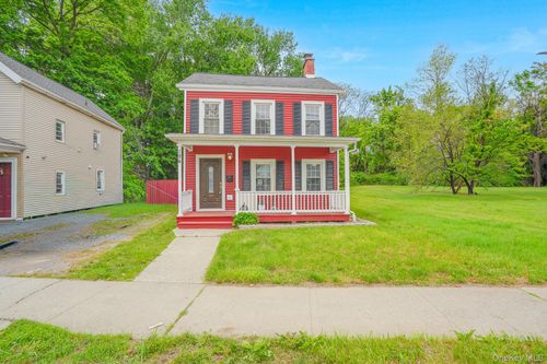 194 Smith St, Poughkeepsie, NY, 12601-2117 | Card Image