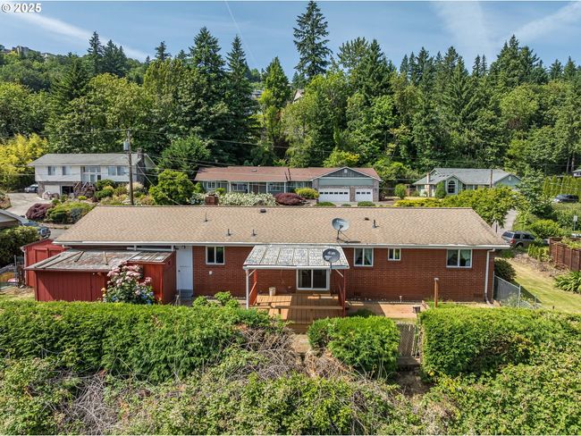 1938 Nw Sierra Ln, House other with 3 bedrooms, 2 bathrooms and 2 parking in Camas WA | Image 33