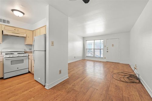 unit-11-419 Marshall St, Houston, TX, 77006-4532 | Card Image