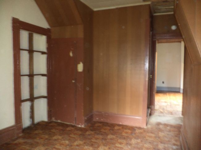 201 W Chestnut St, Home with 3 bedrooms, 1 bathrooms and null parking in Fairbury IL | Image 5