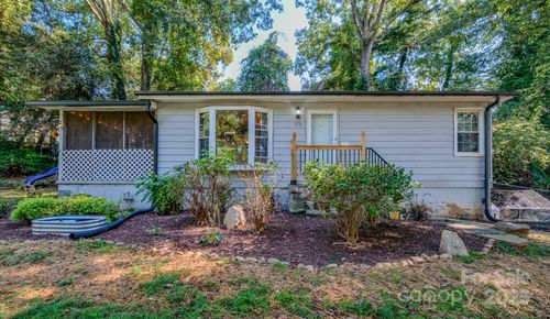 173 Old County Home Rd, Asheville, NC, 28806-9490 | Card Image
