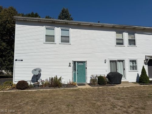 2511 Royal County Down, Uniontown, OH, 44685-8783 | Card Image