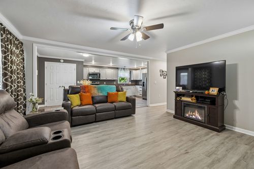 8181 Cedar Grove Rd, Big Sandy, TN, 38221-5028 | Card Image