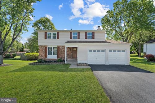 408 Cherry Ln Ne, LEESBURG, VA, 20176-4530 | Card Image
