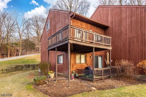 unit-2-1 Deer Valley Ln, Vernon, NJ, 07462-4553 | Card Image