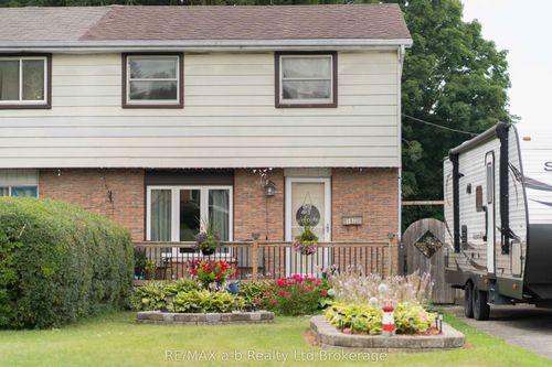 192 Metcalfe St, Ingersoll, ON, N5C1M9 | Card Image