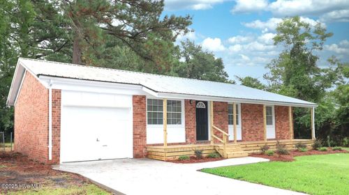 26 Victoria Rd, Jacksonville, NC, 28546-5430 | Card Image