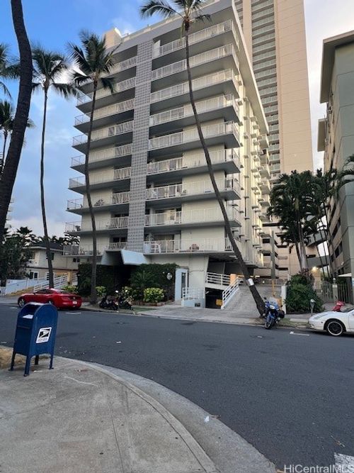 apt-602-2222 Aloha Dr, Honolulu, HI, 96815-2806 | Card Image