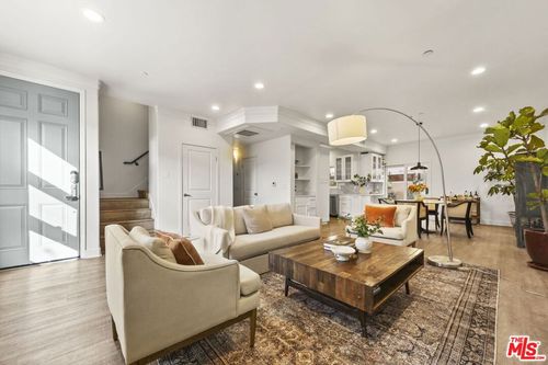 103-1253 W 18th St, Los Angeles, CA, 90015-3572 | Card Image