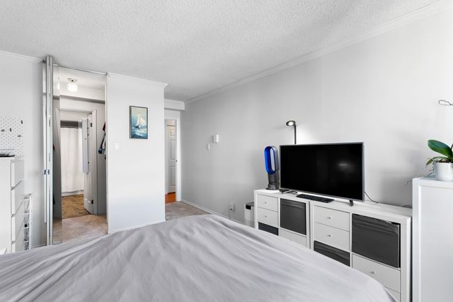 1901 - 5652 Patterson Avenue, Condo with 2 bedrooms, 1 bathrooms and 2 parking in Burnaby BC | Image 13