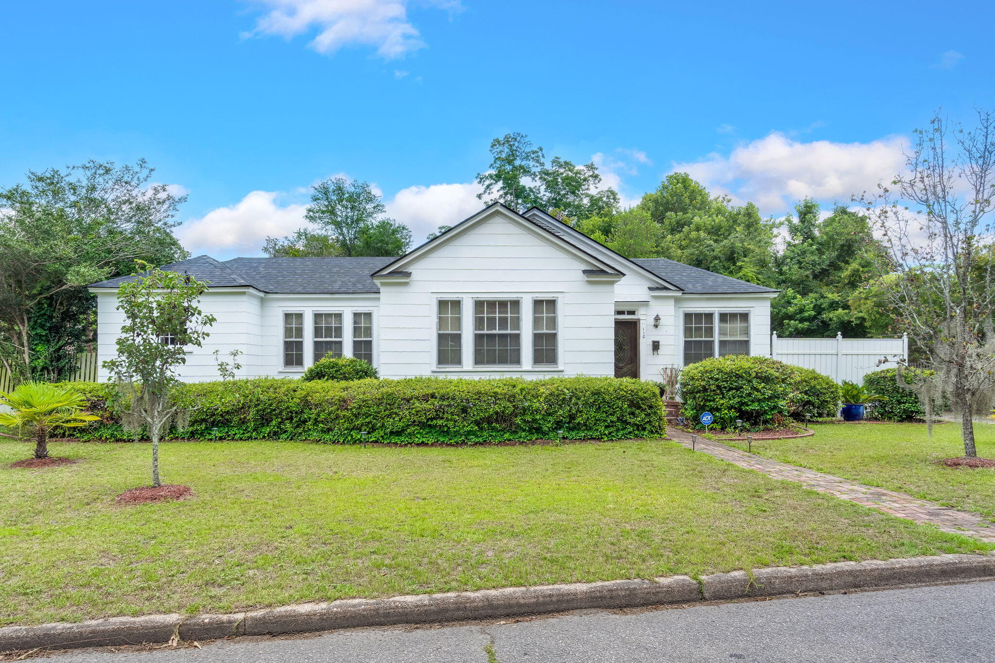 Lemacks St, Walterboro, SC 29488