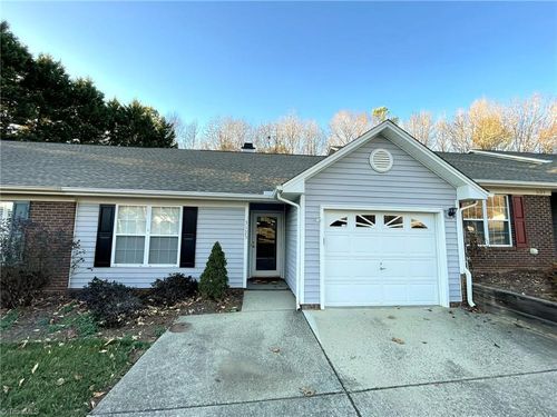 3123 High Bridge Cir, Jamestown, NC, 27282-8525 | Card Image