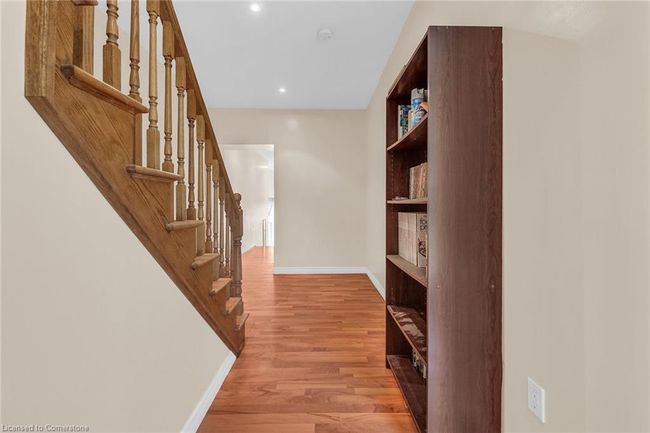 7 Robinson St S, House other with 6 bedrooms, 2 bathrooms and 8 parking in Grimsby ON | Image 20