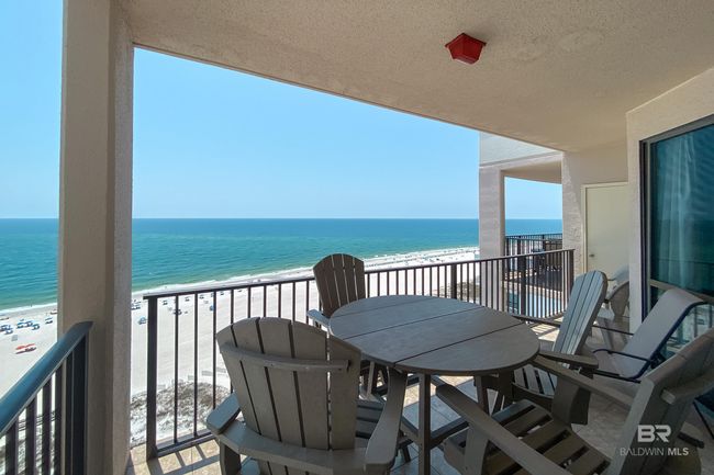 Balcony | Image 33