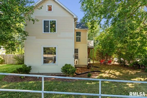 504 N 4th St, Dunlap, IL, 61525-9741 | Card Image