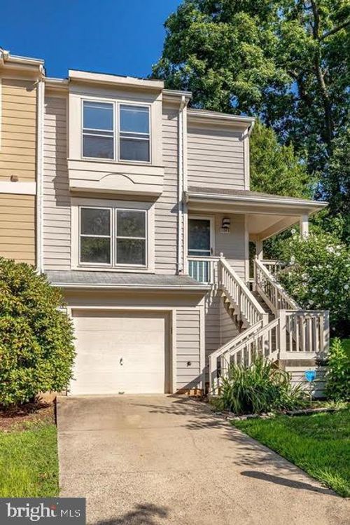 1645 Oak Spring Way, RESTON, VA, 20190-4922 | Card Image