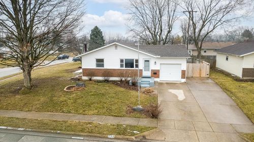585 Hillsdale Dr, West Jefferson, OH, 43162-1018 | Card Image