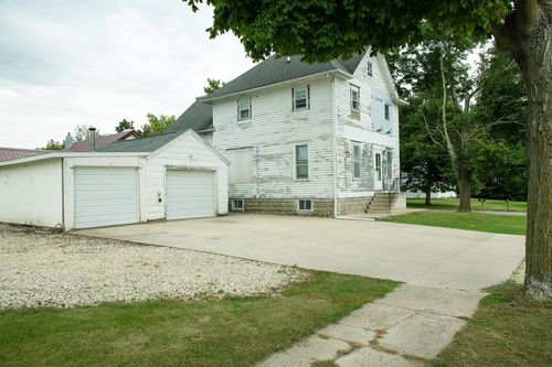 408 4th Ave Se, Tripoli, IA, 50676-7817 | Card Image