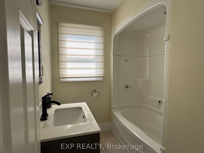 13 Mcphail Cres, House other with 3 bedrooms, 1 bathrooms and 2 parking in Saint Catharines ON | Image 9