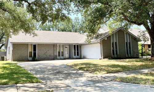 2819 Colony Dr, Sugar Land, TX, 77479-1401 | Card Image