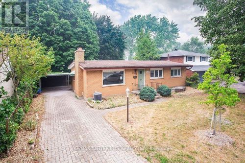 1326 Fuller St, London, ON, N5Y4R2 | Card Image