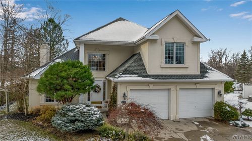 39 Wickendon Ct, Amherst, NY, 14221-3885 | Card Image