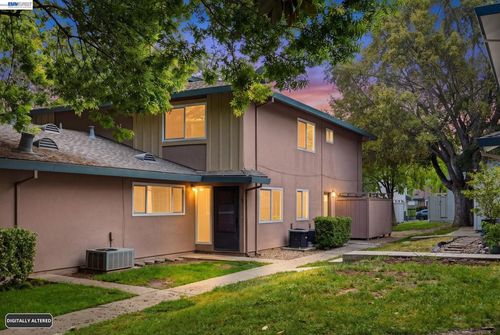 8185 Arroyo Dr, Pleasanton, CA, 94588 | Card Image