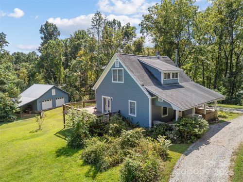 560 Sub Station Rd, Saluda, NC, 28773 | Card Image