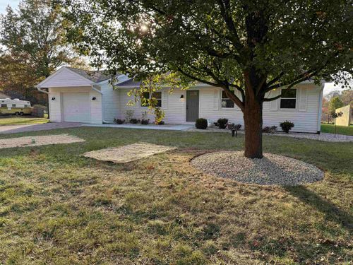 905 County Road 550, Selma, IN, 47383-9558 | Card Image