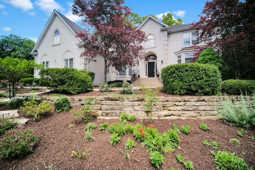 36W244 Fieldcrest Dr, St Charles, IL, 60175-5173 | Card Image