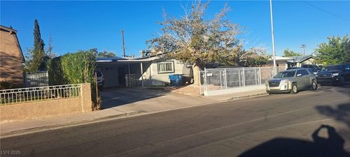 5132 Doe Ave, Las Vegas, NV, 89146-3346 | Card Image