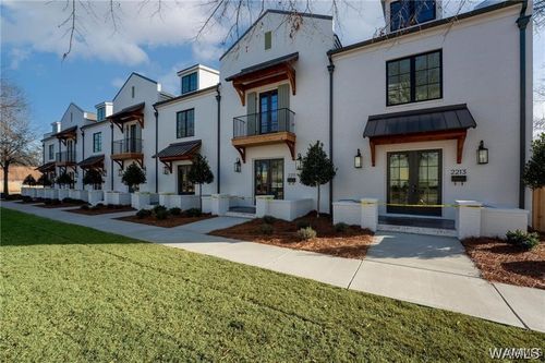 2207 Paul W Bryant Dr, Tuscaloosa, AL, 35401-2322 | Card Image