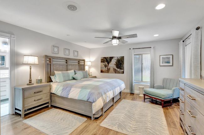 6700 Versailles Ct, Condo with 3 bedrooms, 3 bathrooms and null parking in Lake Worth FL | Image 27