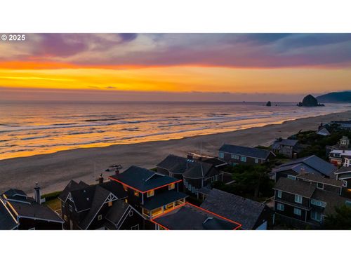 3750 Pacific Ave, Cannon Beach, OR, 97110-3172 | Card Image