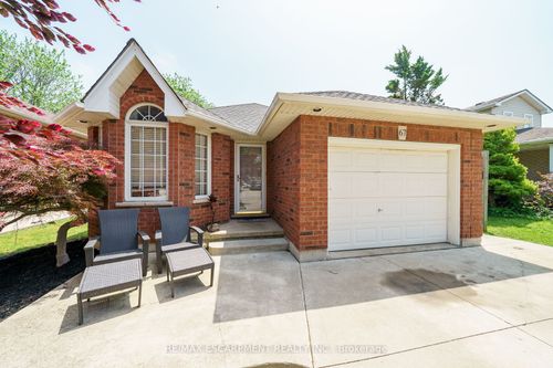 67 Jeremy St, Hamilton, ON, L9A5J8 | Card Image