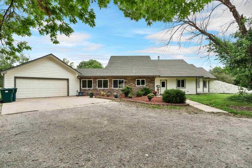 5671 Sw Diamond Rd, Augusta, KS, 67010-8055 | Card Image